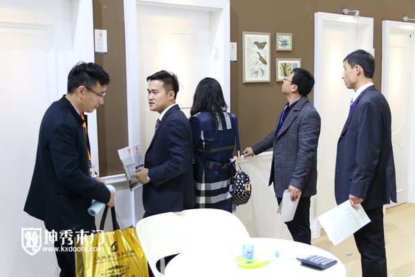 重庆坤秀木门:为什么客户不愿进你的店?